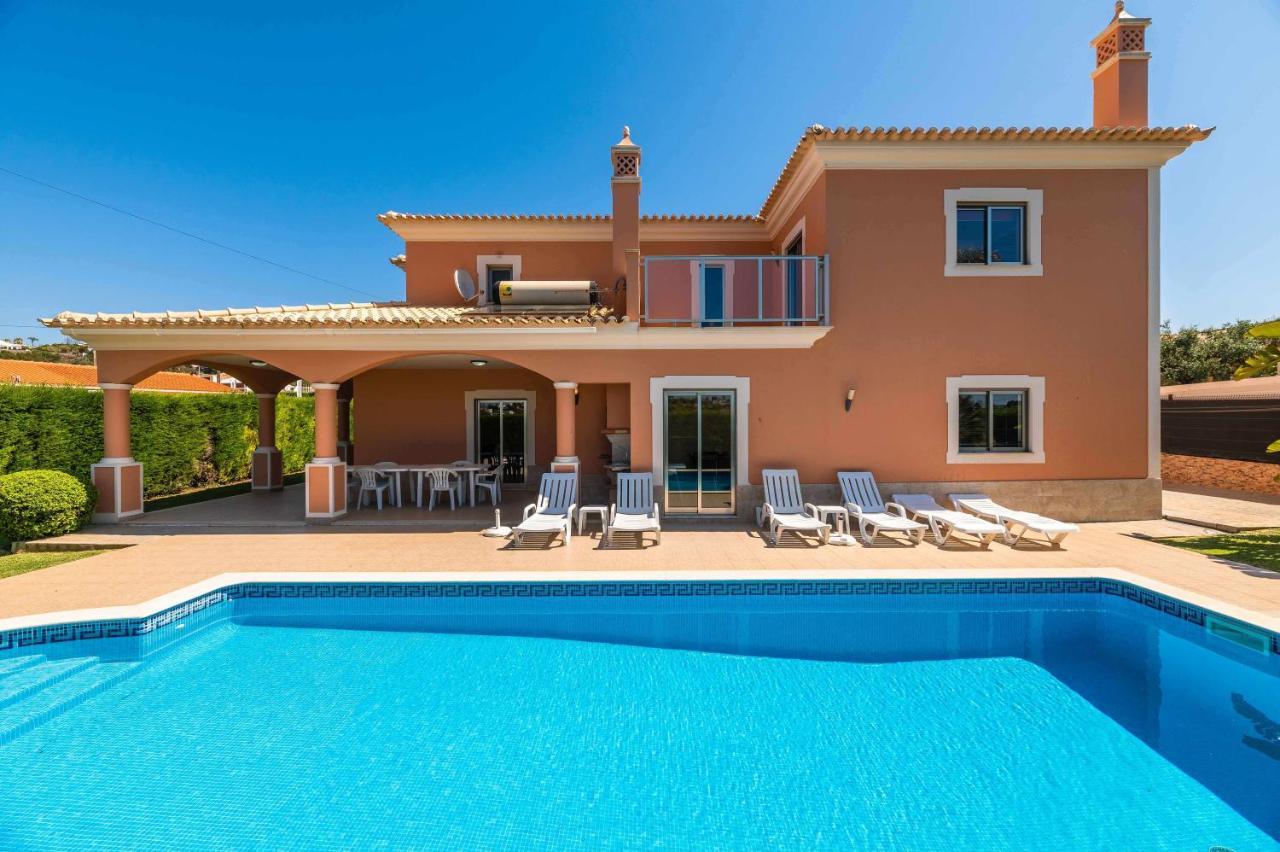 Villa Hunês — 4-Star Luxury Hotel in Guia, Portugal