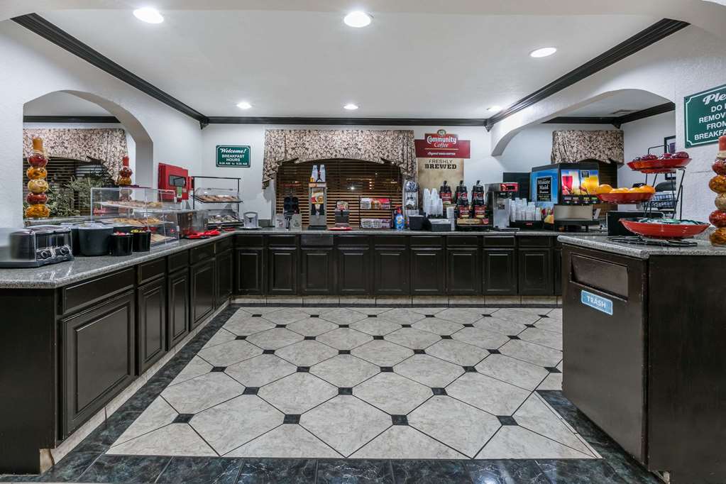 Ramada by Wyndham Oklahoma City Airport North - photo 14