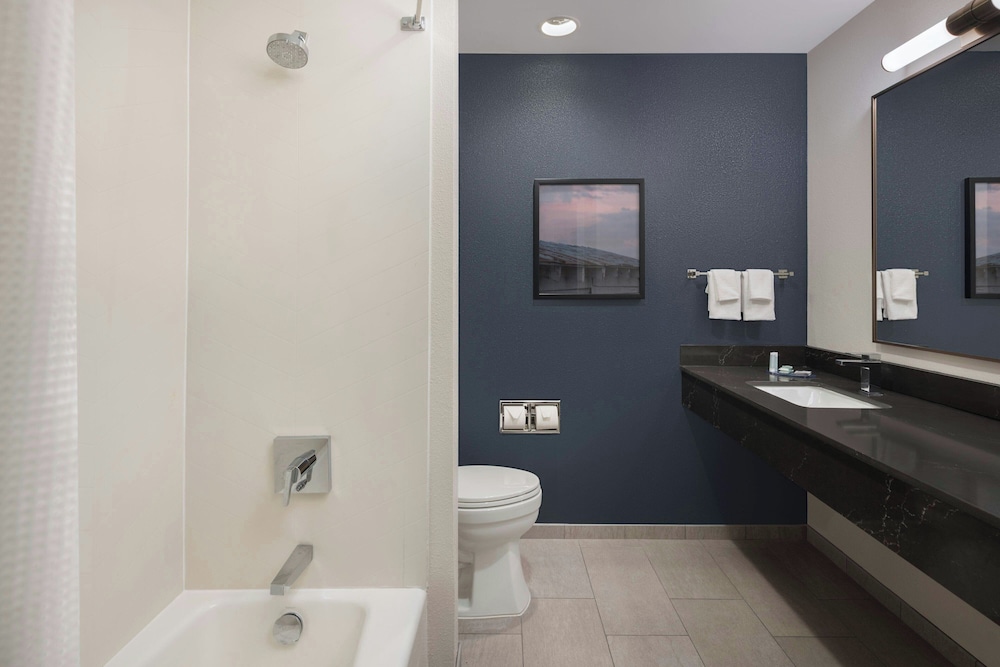Fairfield Inn & Suites Lake City - photo 14