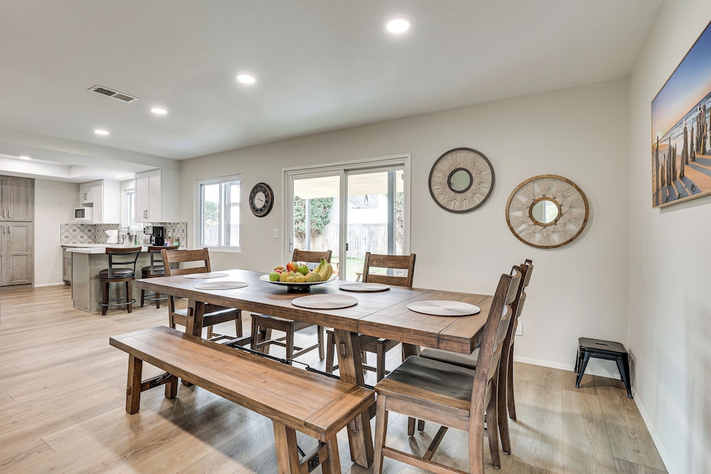 Sunny Oceanside Home with Patio 5 Mi to Downtown — 4-Star Luxury Hotel in Oceanside, United States
