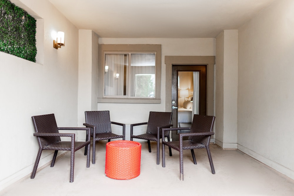 Hotel Indigo San Antonio Riverwalk by IHG - photo 18