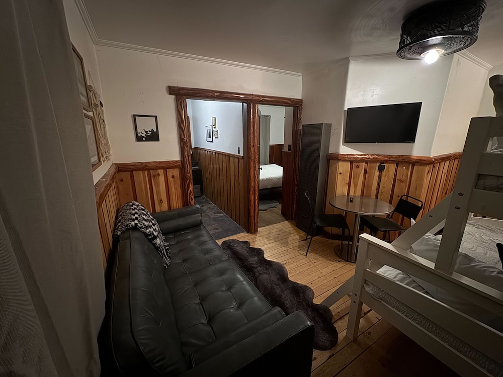 Three Pines Cabins Lodge - photo 46
