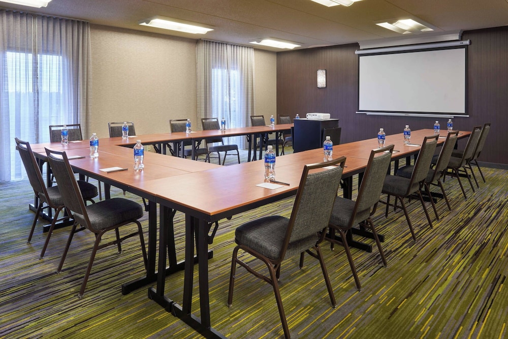 Courtyard by Marriott Chicago Wood Dale - photo 65