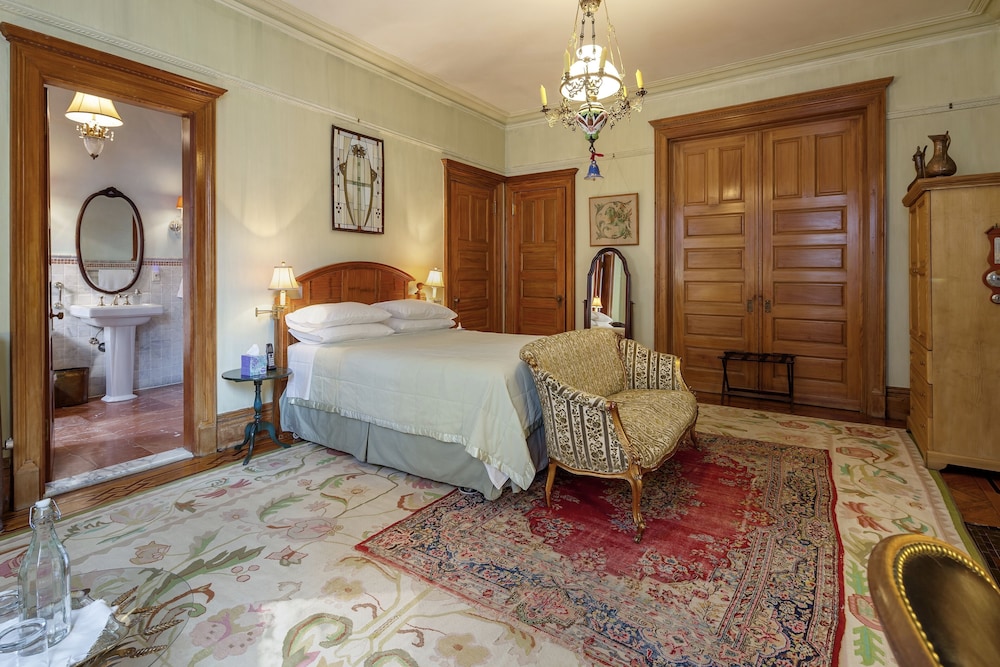 Suites in a Manhattan Mansion - photo 14