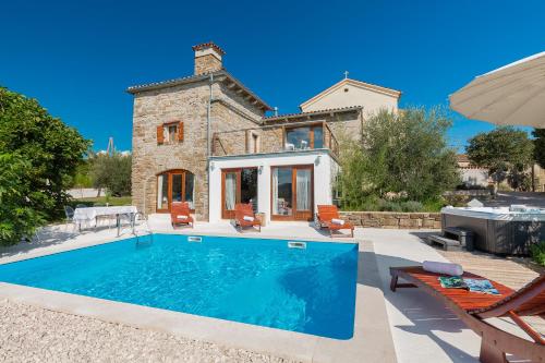 Villa Sussini — 4-Star Luxury Hotel in Pican, Croatia