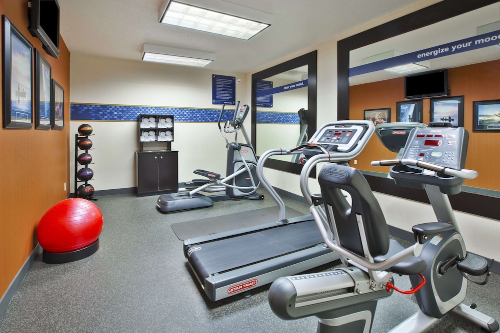 Hampton Inn Pittsburgh Area Beaver Valley CenterTownship - photo 16