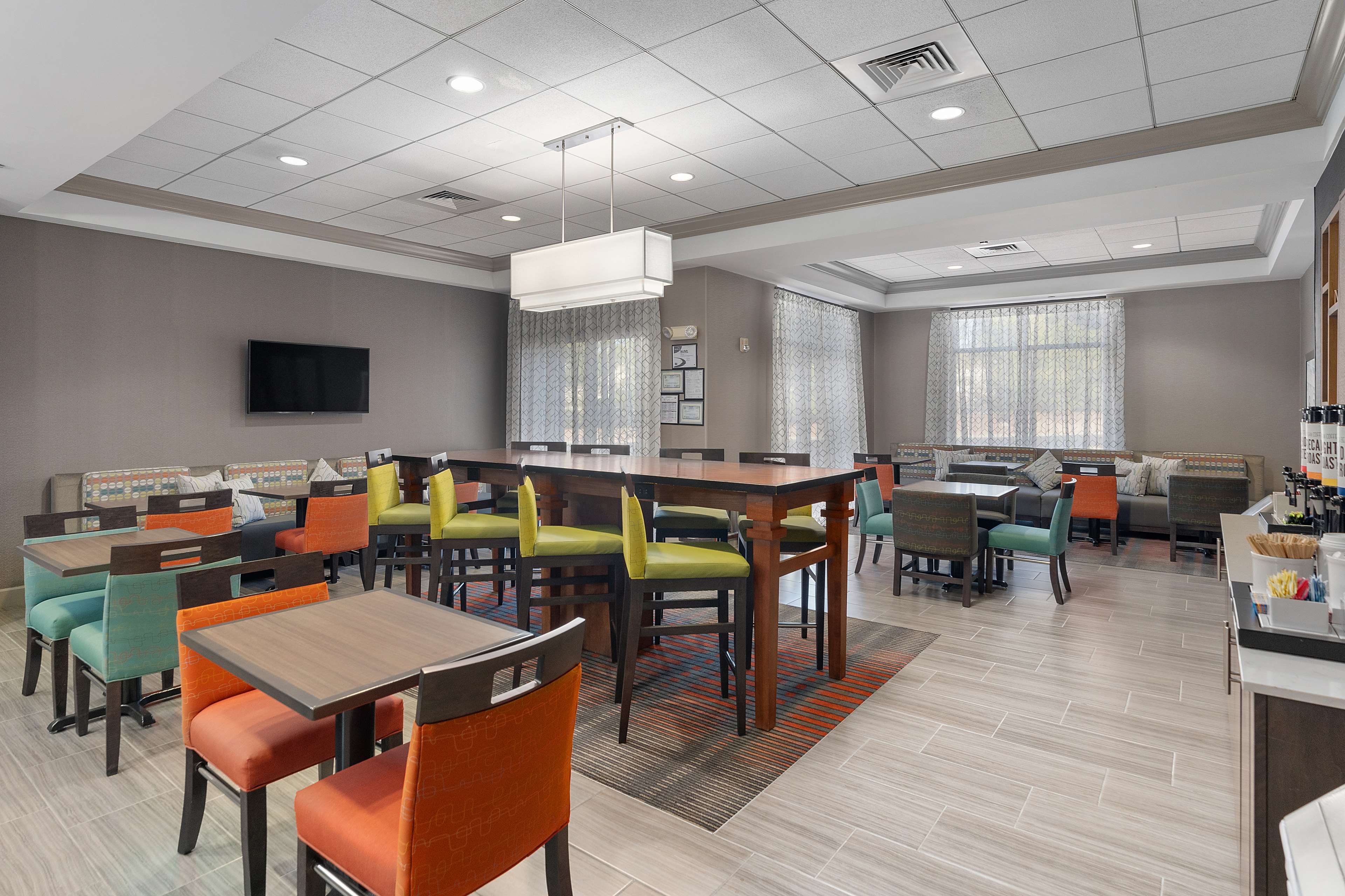 Hampton Inn by Hilton Springfield - photo 10