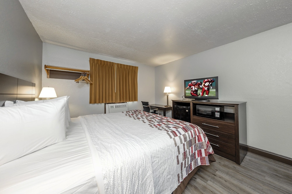 Red Roof Inn Culpeper - photo 9