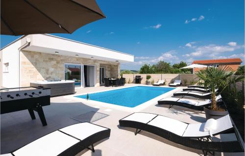 Amazing Home In Sukosan — 4-Star Luxury Hotel in Sukosan, Croatia