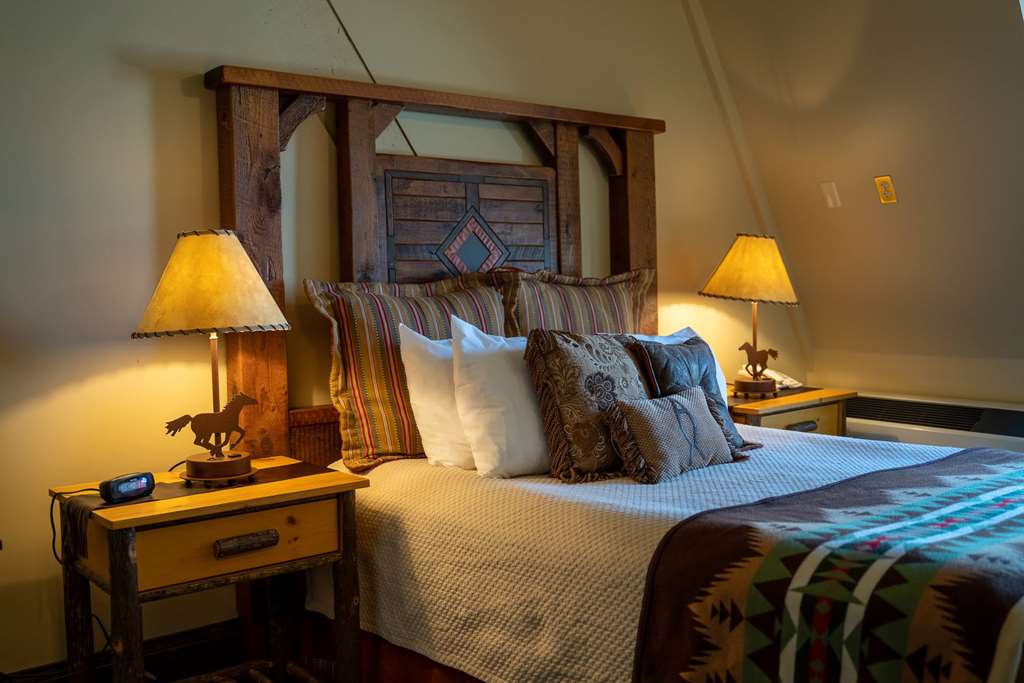 Sheridan Inn B W Signature Collection - photo 25