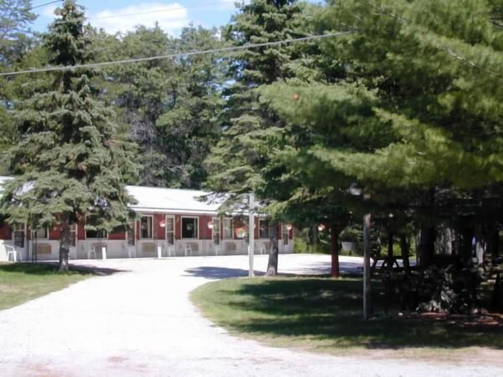 Woodland Motor Lodge - photo 79