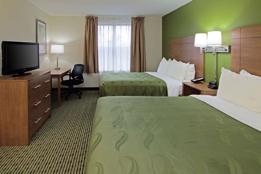 Quality Suites Lake Wright Norfolk Airport - photo 8