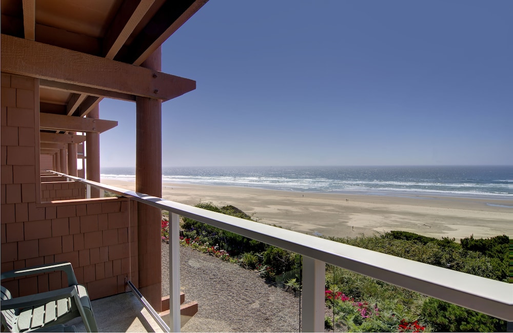 Hallmark Resort Newport - photo 100