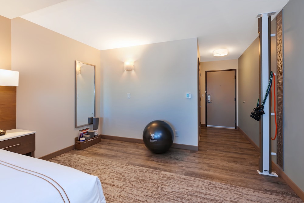 EVEN Hotel Ann Arbor S University Area by IHG - photo 11