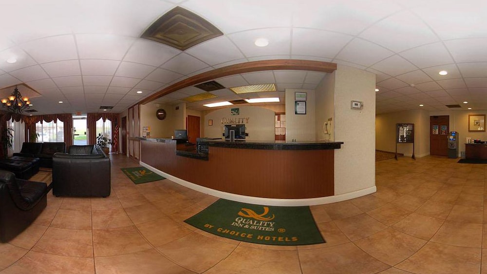 Baymont by Wyndham Youngstown - photo 3