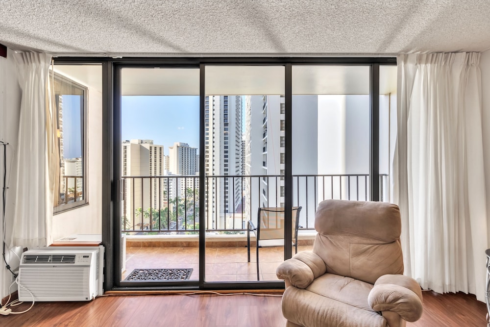 Waikiki Banyan Condo Located One Block From Waikiki Beach by Koko Resort Vacation Rentals - photo 72