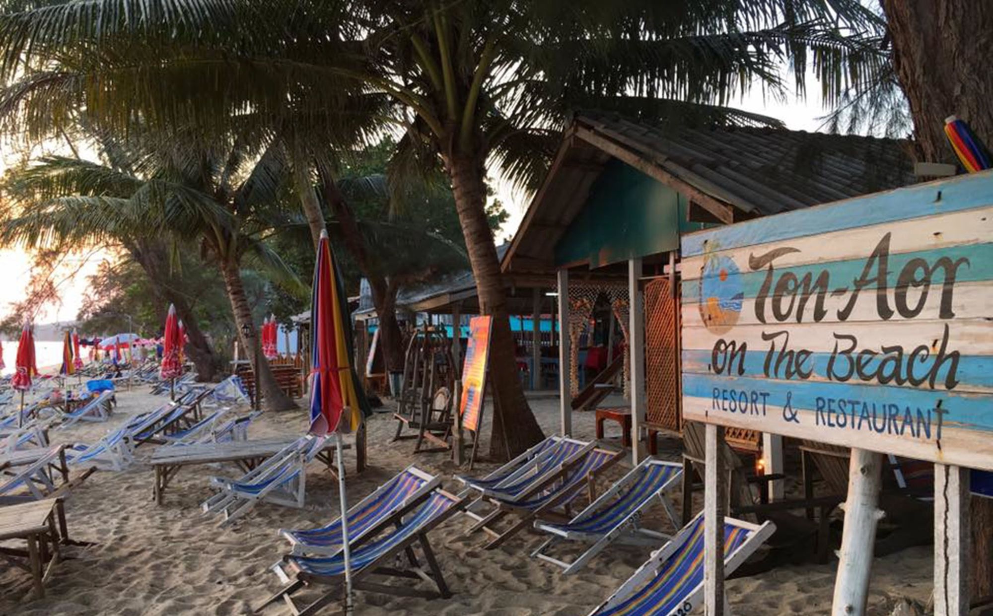 Ton Aor on the beach resort & restaurant in Klaeng, Thailand