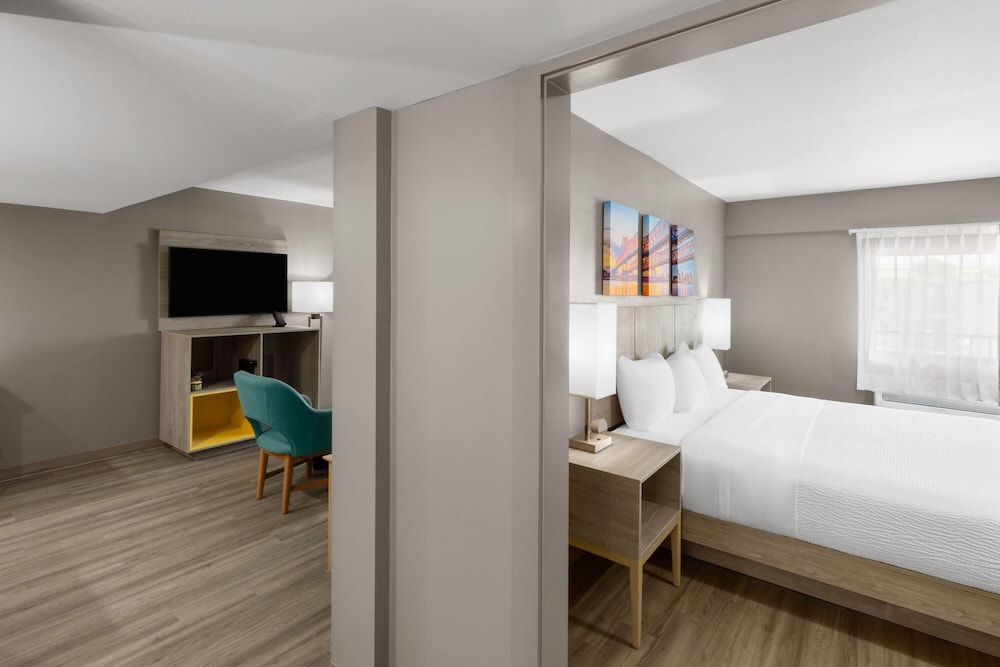 Ramada By Wyndham Kenner New Orleans Airport South - photo 23