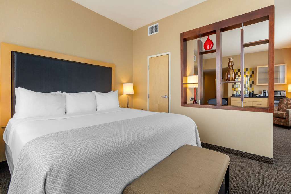 Cambria Hotel Denver International Airport - photo 20