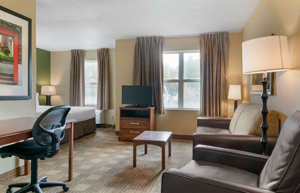 Extended Stay America Suites Detroit Novi Orchard Hill Place - photo 23