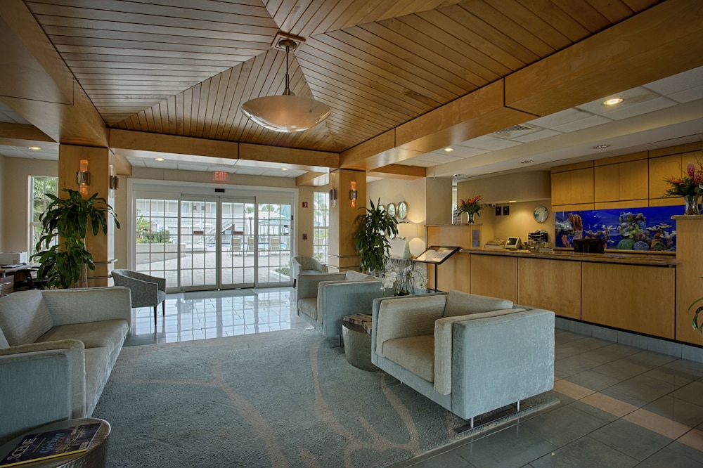 Sandcastle Resort at Lido Beach - photo 2