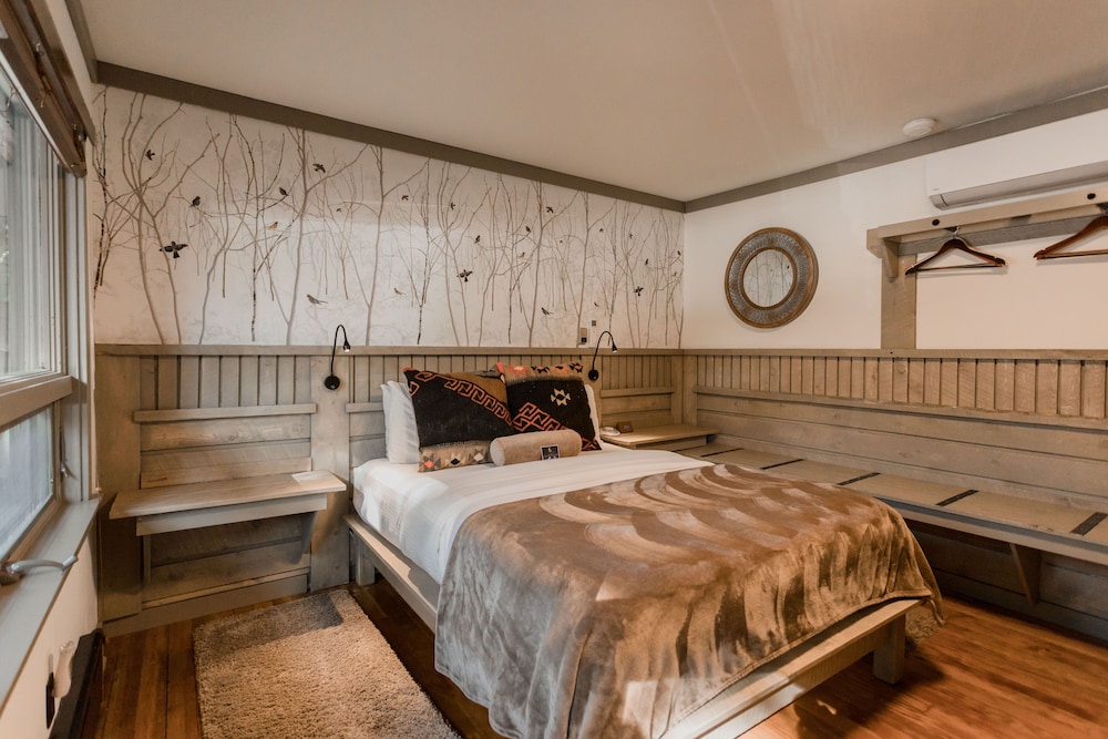 Highland Haven Creekside Inn - photo 5