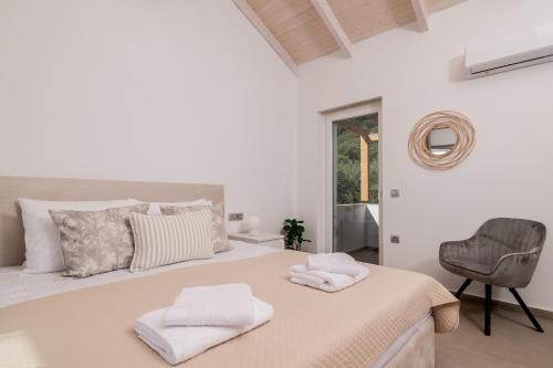 Villa di Pietra — 4-Star Luxury Hotel in Lithakia, Greece