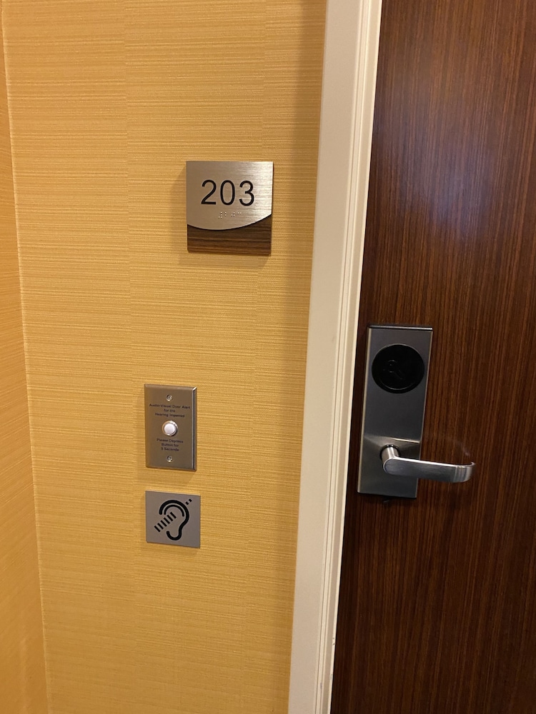 Fairfield Inn & Suites by Marriott Hollister - photo 7