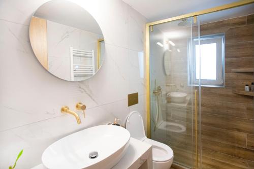 The New Flat 183 Ground floor fully renovated — 4-Star Luxury Hotel in Athens, Greece