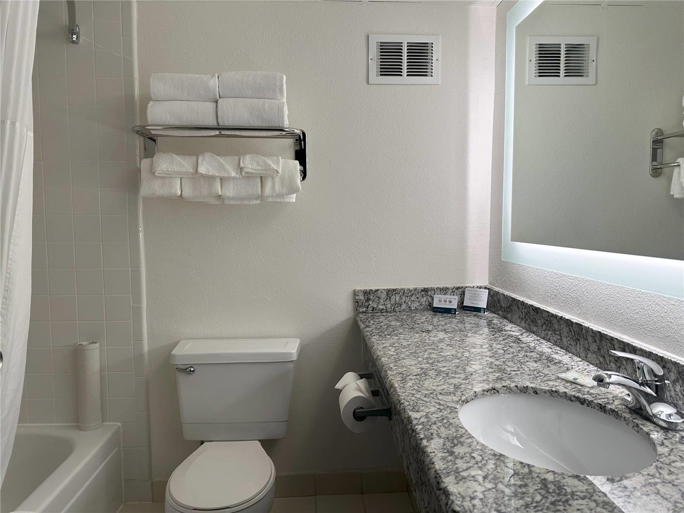 Quality Inn & Suites Everett - photo 14