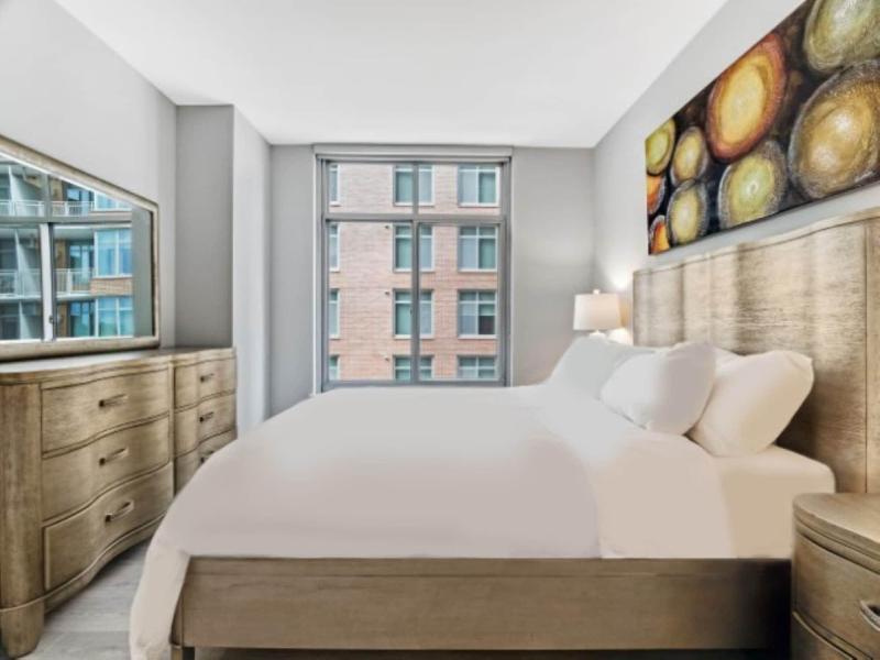 Global Luxury Suites Bethesda Chevy Chase - photo 17