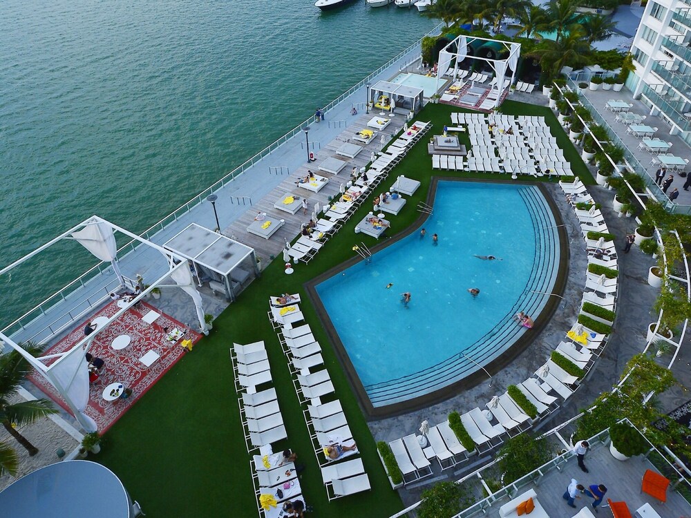 Suite 1100 West Av in a 5 Hotel Pool With DJ #401 - featured photo