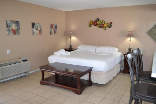 All Worlds Resort - photo 17