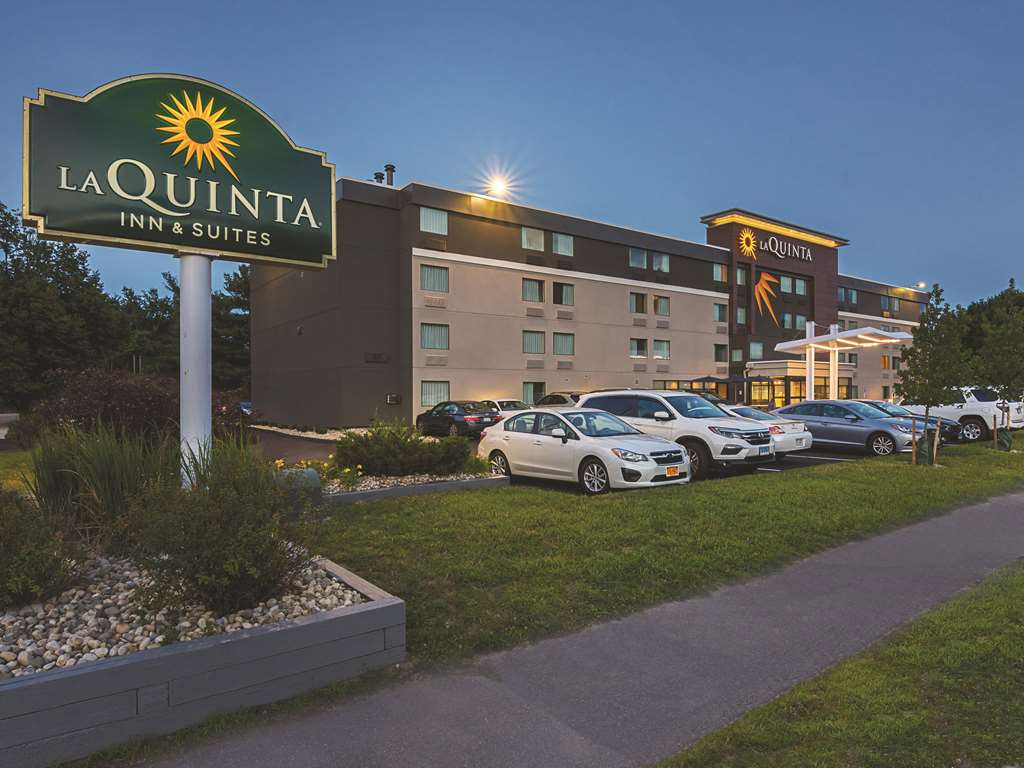 La Quinta Inn & Suites by Wyndham Portland DT Maine Med - photo 8
