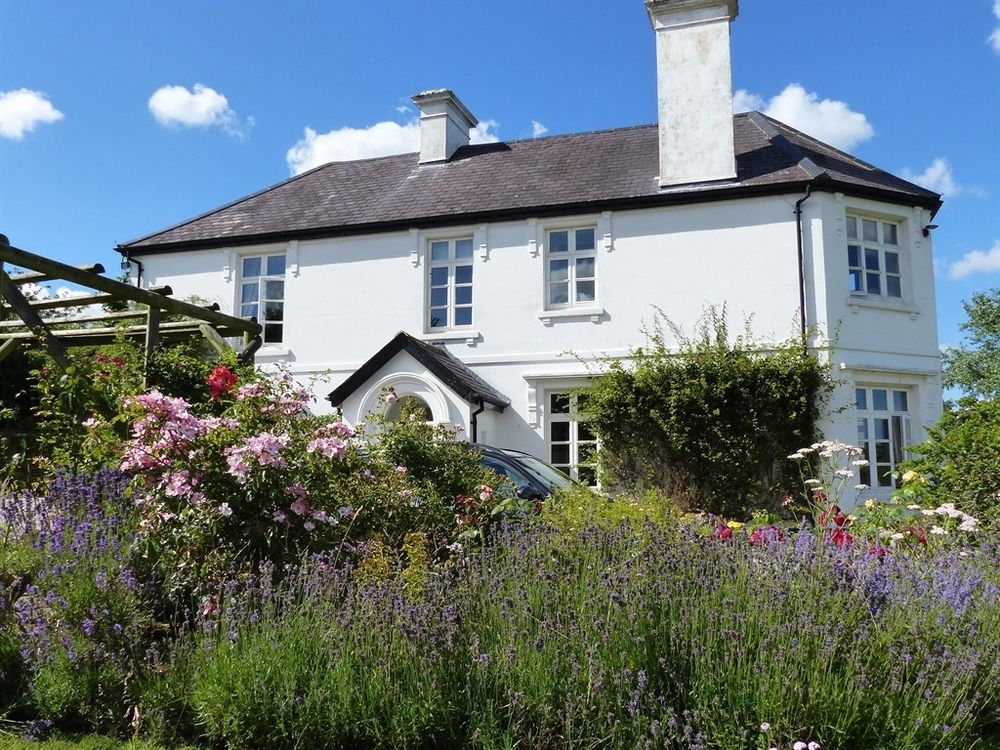 Bulleigh Barton Manor — 5-Star Luxury Hotel in Newton Abbot, United Kingdom