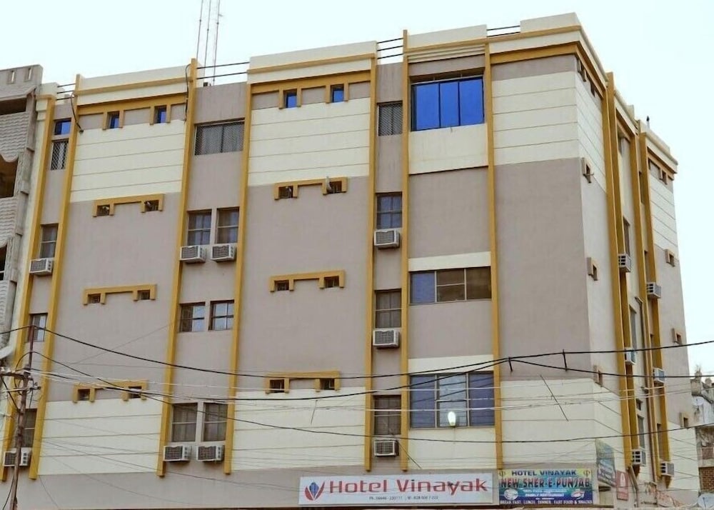 Hotel Vinayak — hotel in Bargarh
