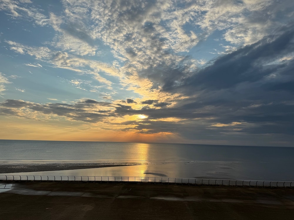 Pembroke Private Hotel - last minute hotel in Blackpool