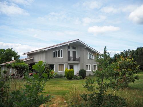 Les Cardaires - carbon neutral hotel in Grignols