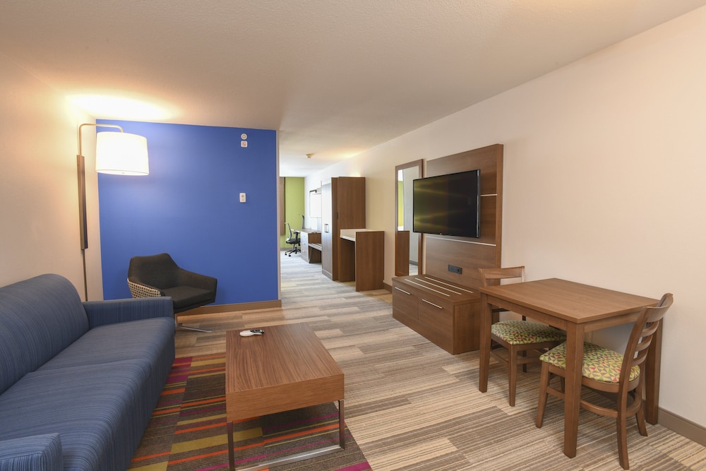 Holiday Inn Express Hotel & Suites Richwood Cincinnati South by IHG - photo 7