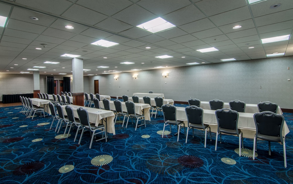 Holiday Inn & Suites Syracuse Airport Liverpool by IHG - photo 75