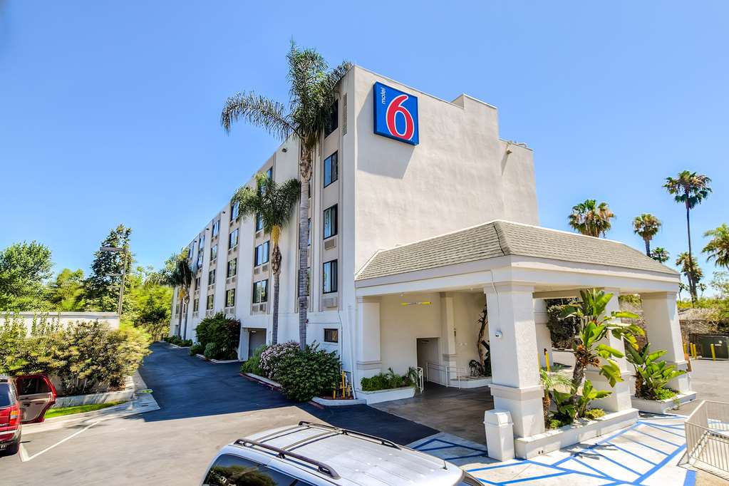 Motel 6 San Diego CA Hotel Circle Mission Valley - photo 3