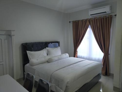 RedDoorz near Palembang Airport 2 — hotel near Sultan Mahmud Badaruddin II Airport
