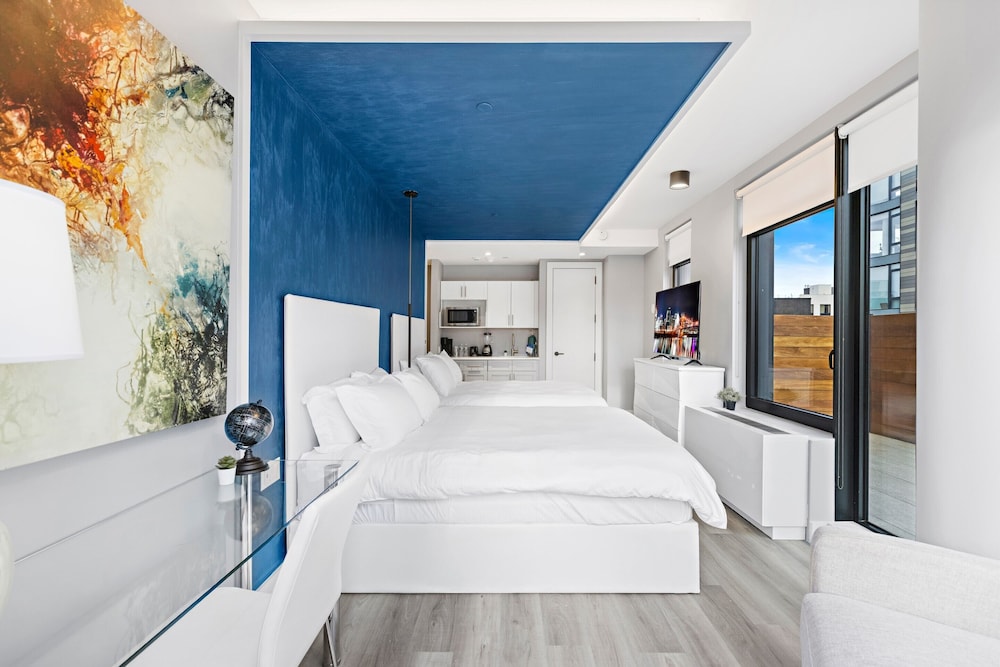 Global Luxury Suites at The Arches - photo 17