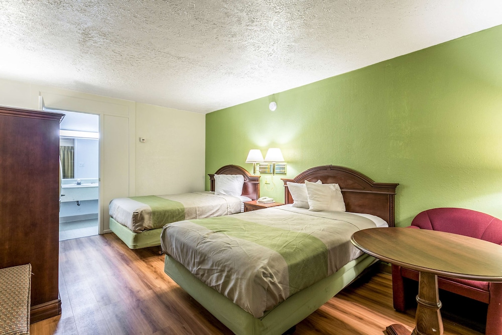 Americas Best Value Inn Edgewood - photo 11