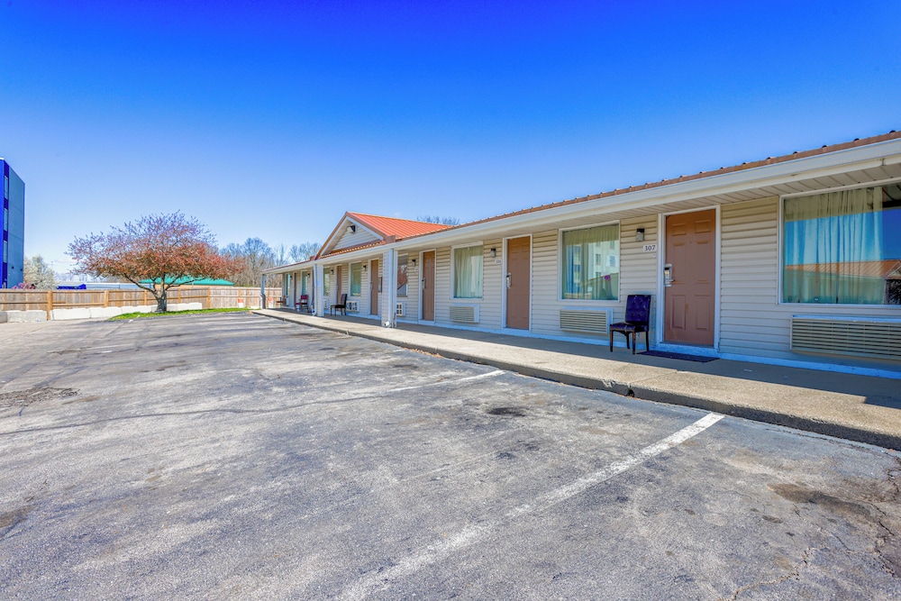 Cozy Garden Inn By OYO Hwy 40 Richmond - featured photo