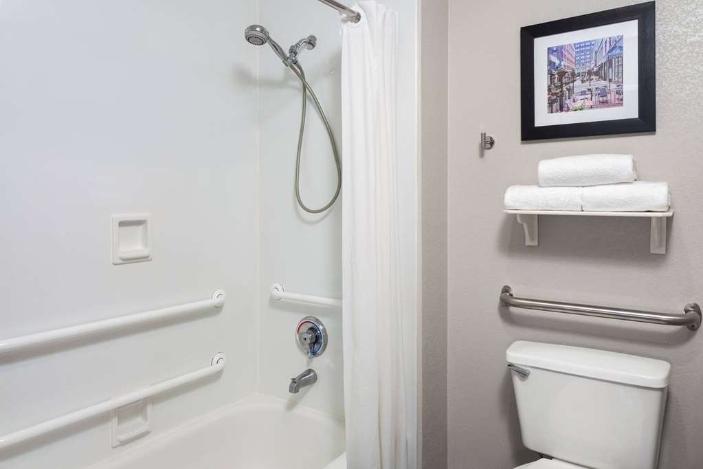 La Quinta Inn by Wyndham Cleveland Independence - photo 20