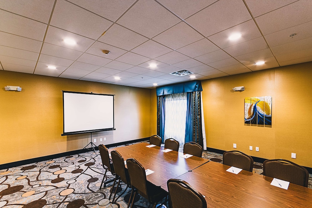Hampton Inn Niagara Falls Blvd - photo 49