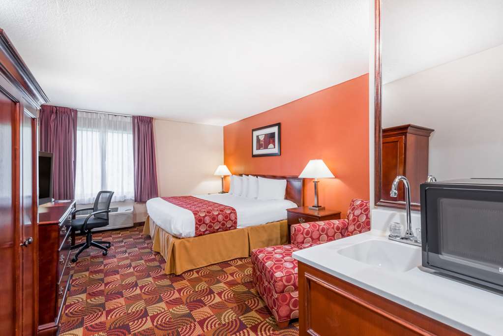 Baymont by Wyndham Plainfield Indianapolis Arpt Area - photo 5