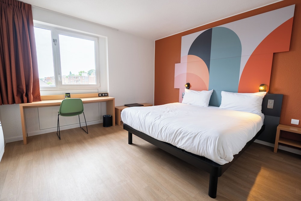 B&B Hotel Mons Gare in Mons, Belgium