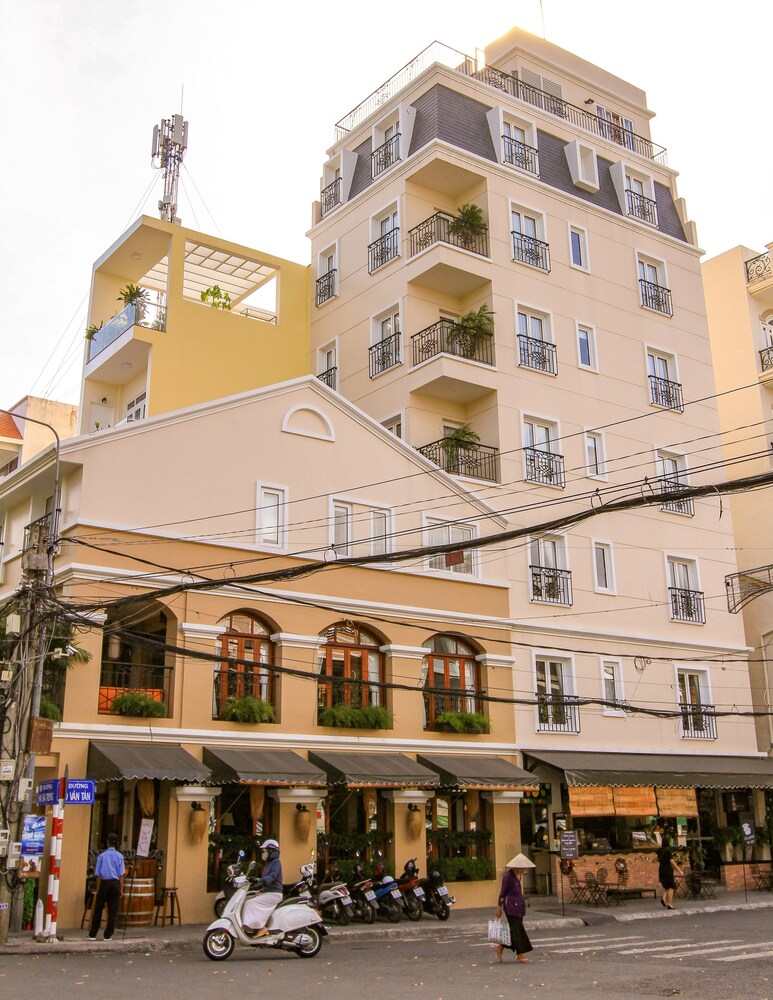 The Lighthouse — hotel in Can Tho